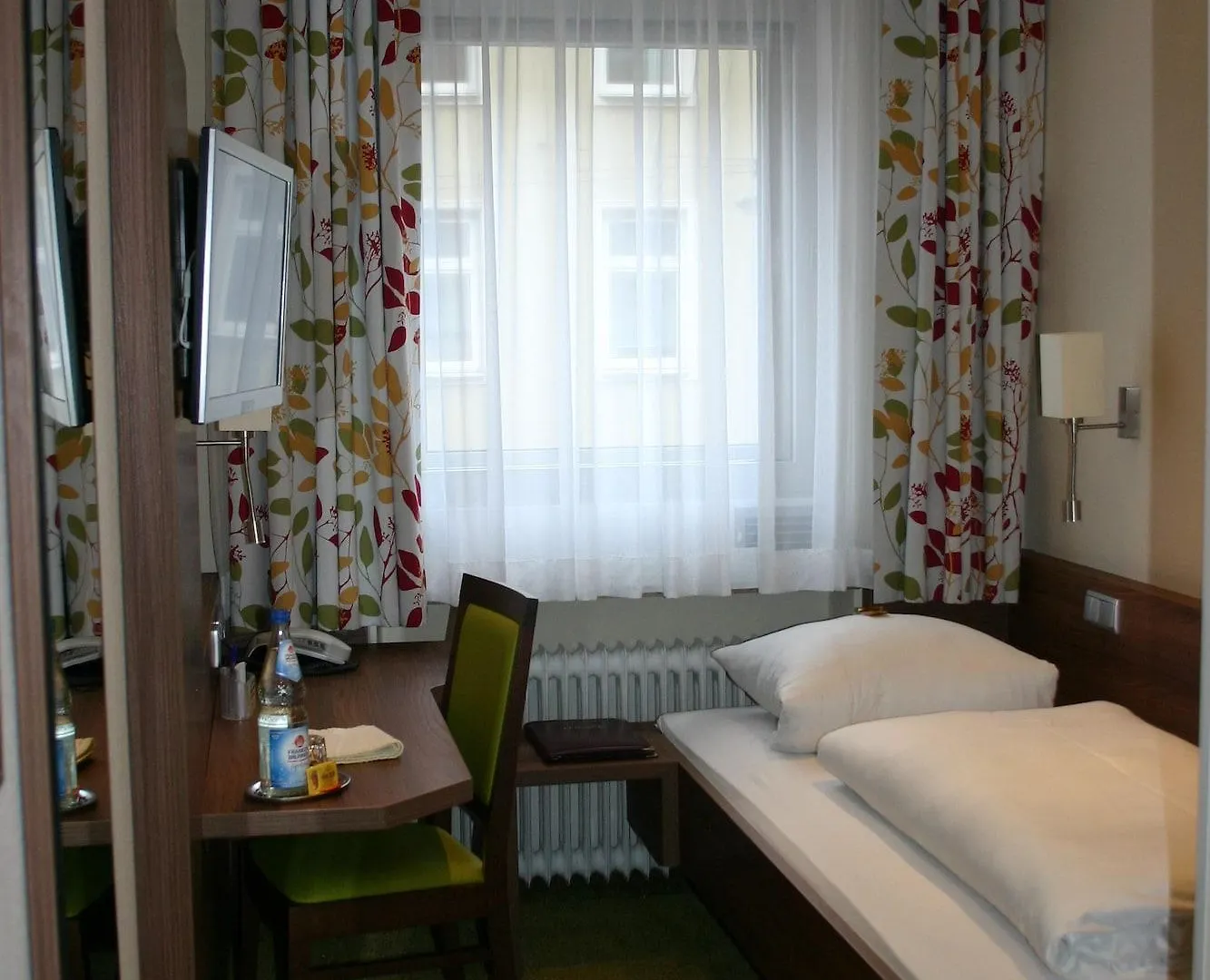 Hotel Hauser An Der Universitaet Monaco di Baviera