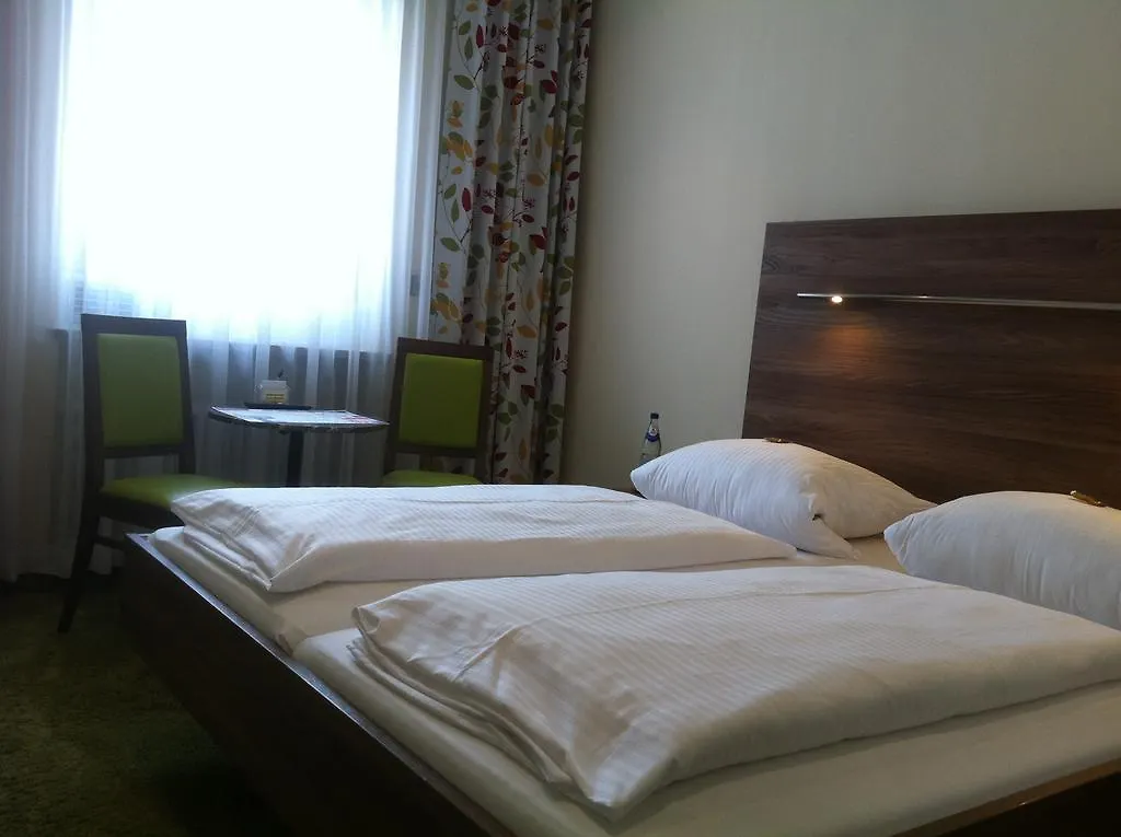 ***  Hotel Hauser An Der Universitaet Monaco di Baviera Germania