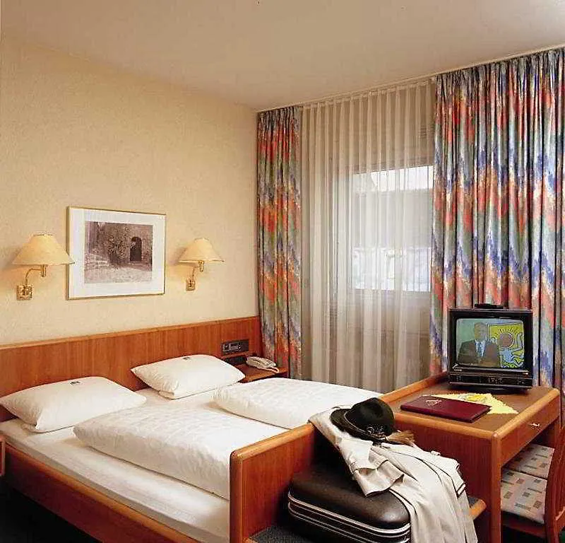 Hotel Hauser An Der Universitaet Monaco di Baviera